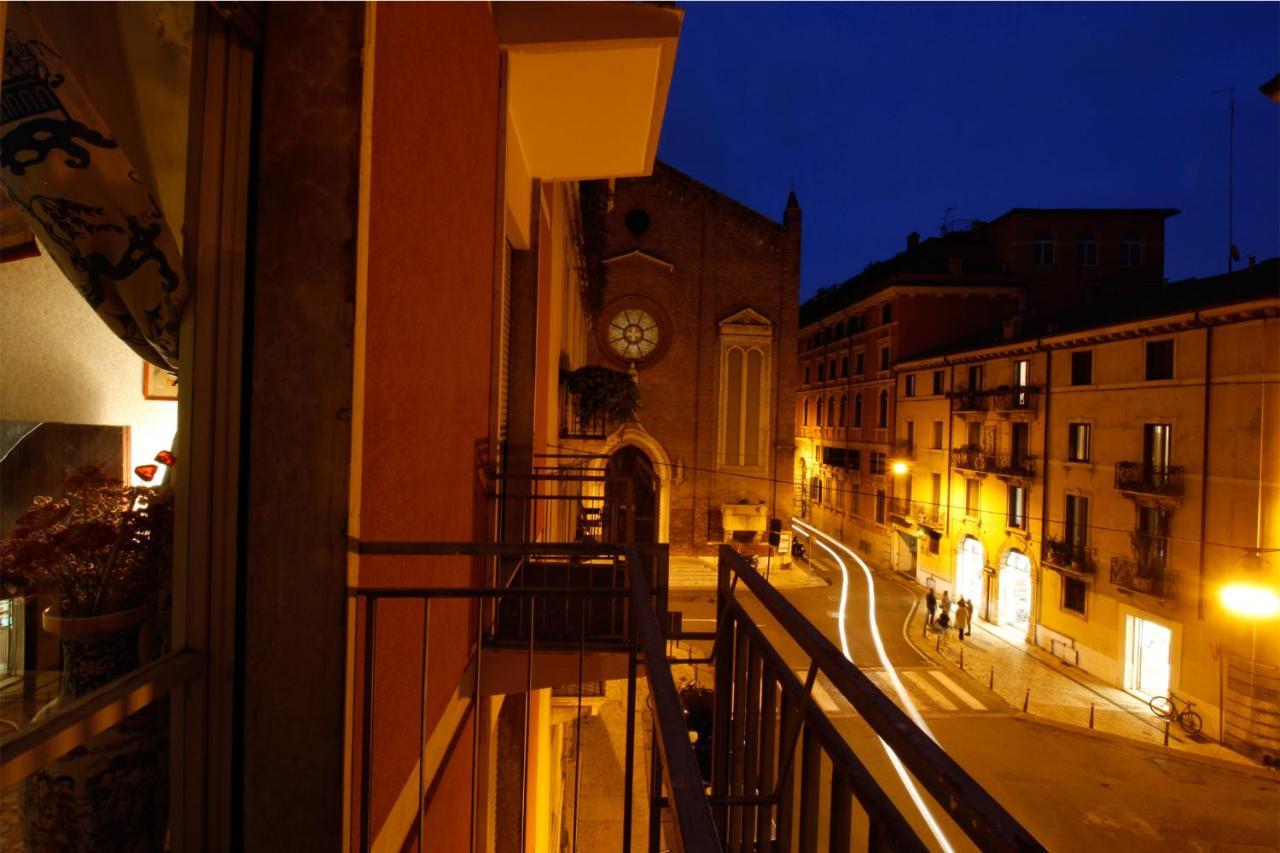 Casa Vittoria Bridge Panzió Verona Kültér fotó